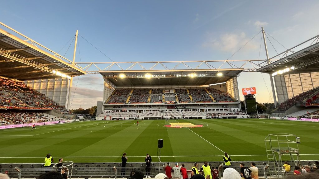 Lens domine facilement Lorient à domicile (5-2)